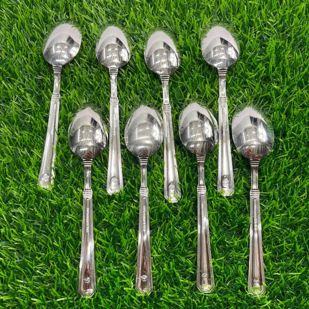 Pfaltzgraff Village Stainless 18/8 Oval Soup Spoons Glossy‎ Set of 8 Castle Logo